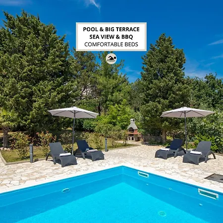 Villa Pinia Holiday Home With A Pool Holiday home