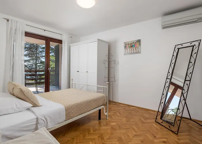 펜션 Pinia With A Pool 자드라보노