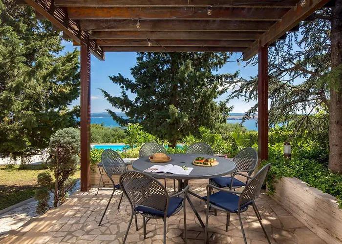 펜션 Pinia With A Pool 자드라보노