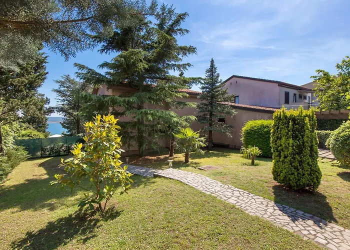 Hébergement de vacances Pinia With A Pool Jadranovo