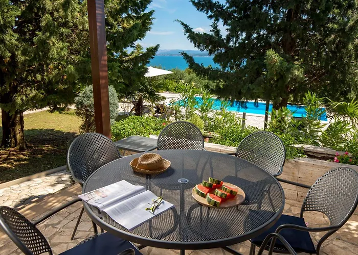 Pinia With A Pool Jadranovo
